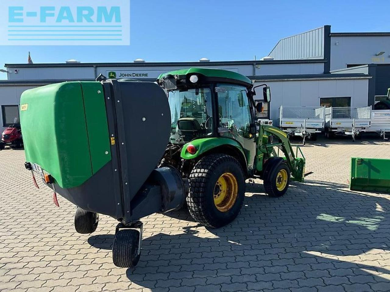 John Deere 3720 - Traktor: pilt 4 John Deere 3720 - Traktor: pilt 4