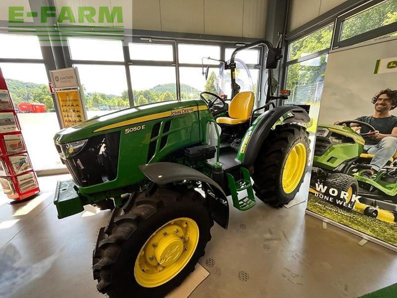 John Deere 5050e - Traktor: pilt 3 John Deere 5050e - Traktor: pilt 3