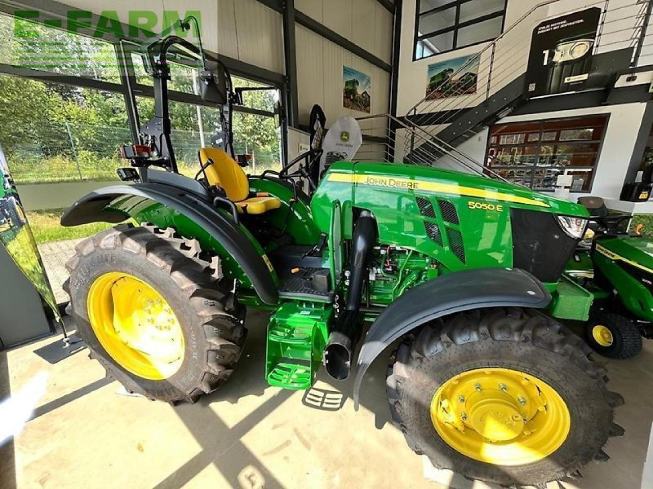 John Deere 5050e - Traktor: pilt 2 John Deere 5050e - Traktor: pilt 2