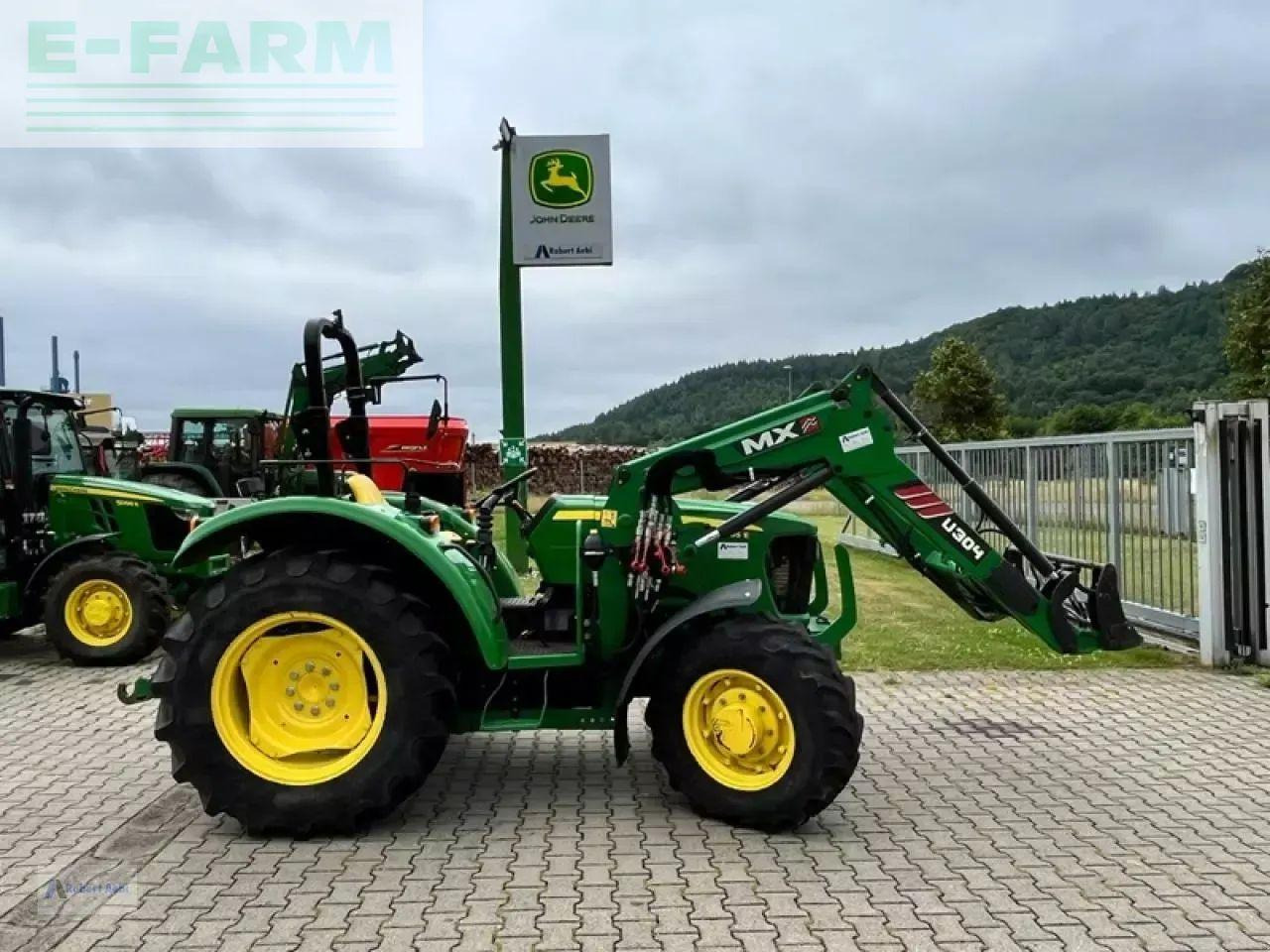 John Deere 5055e - Traktor: pilt 2 John Deere 5055e - Traktor: pilt 2