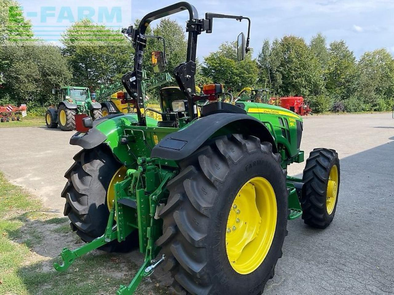 Traktor John Deere 5058e: pilt 6