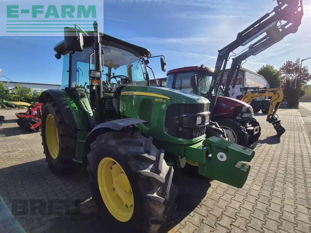 John Deere 5070 m - Traktor: pilt 2 John Deere 5070 m - Traktor: pilt 2