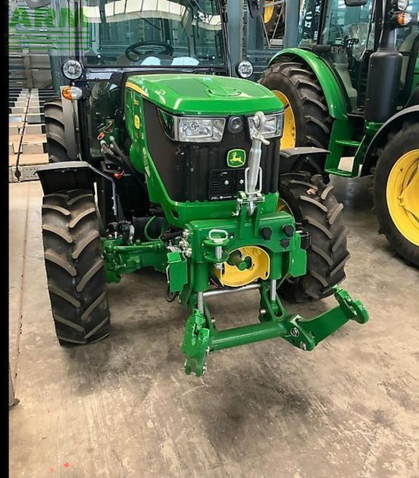 John Deere 5115gf - Traktor: pilt 1 John Deere 5115gf - Traktor: pilt 1