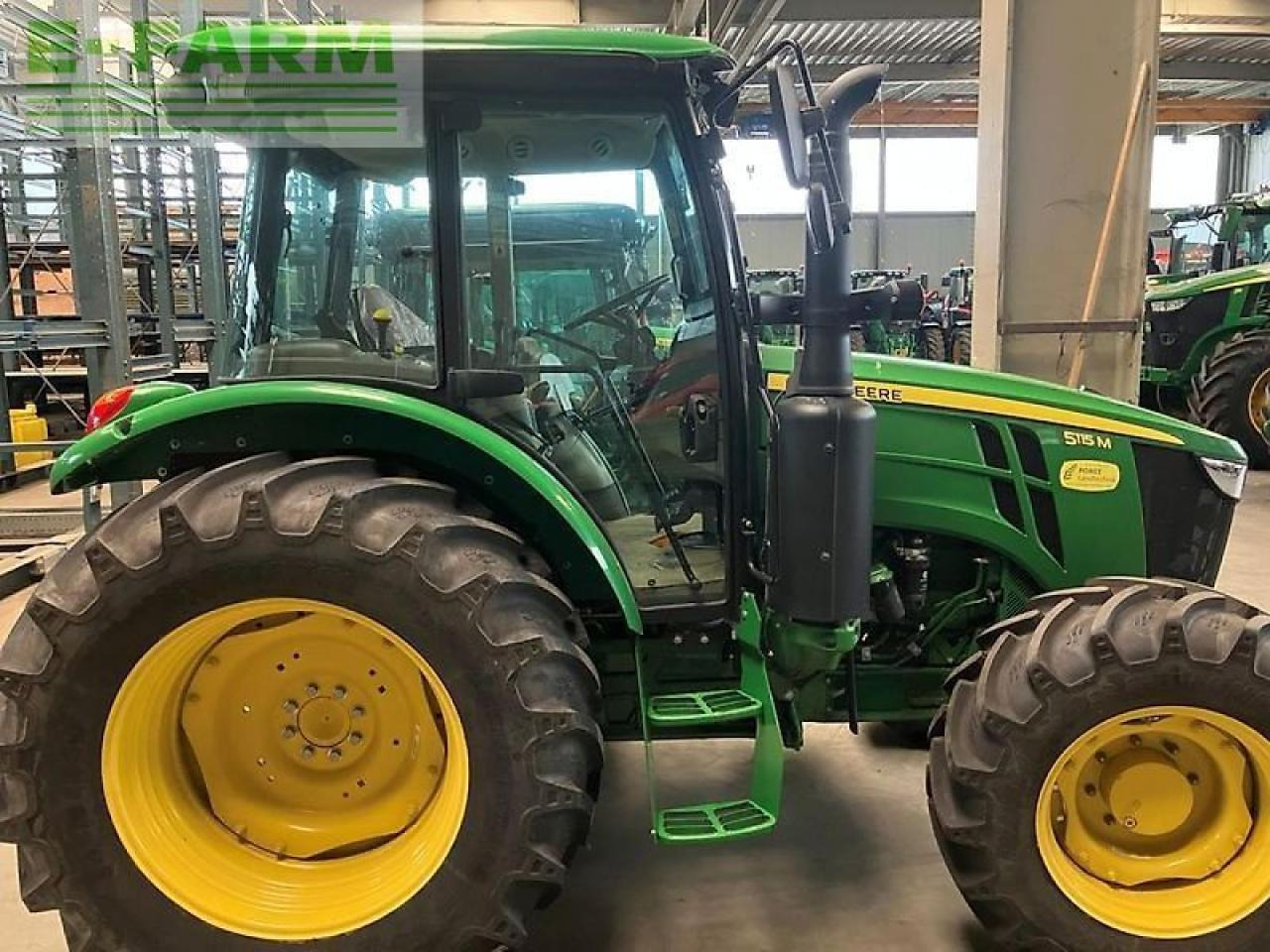 John Deere 5115m - Traktor: pilt 3 John Deere 5115m - Traktor: pilt 3