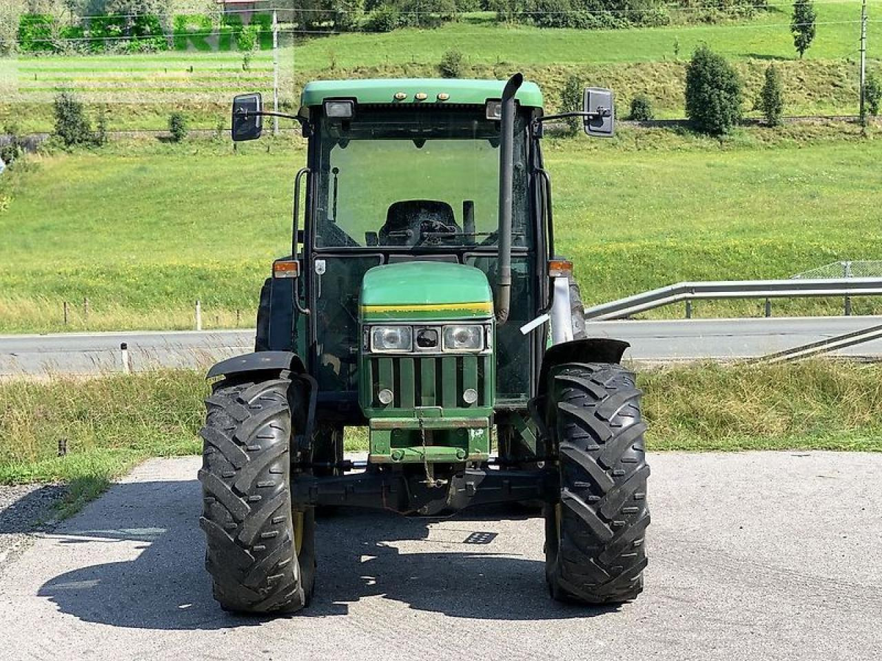 John Deere 5400 a - Traktor: pilt 3 John Deere 5400 a - Traktor: pilt 3