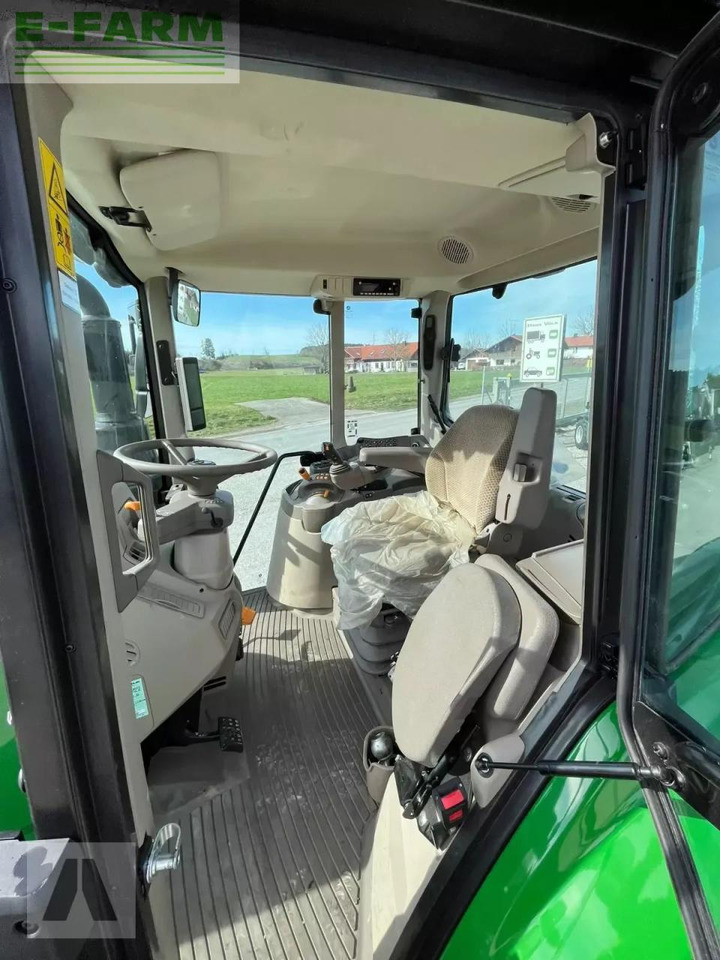 Traktor John Deere 6100m: pilt 16