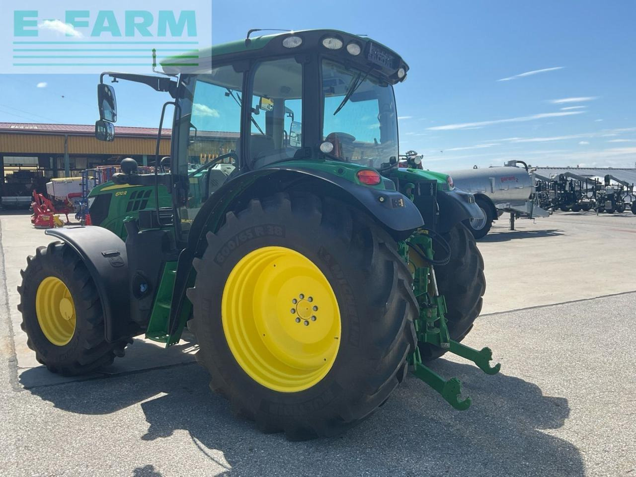 Traktor John Deere 6110R: pilt 6 Traktor John Deere 6110R: pilt 6
