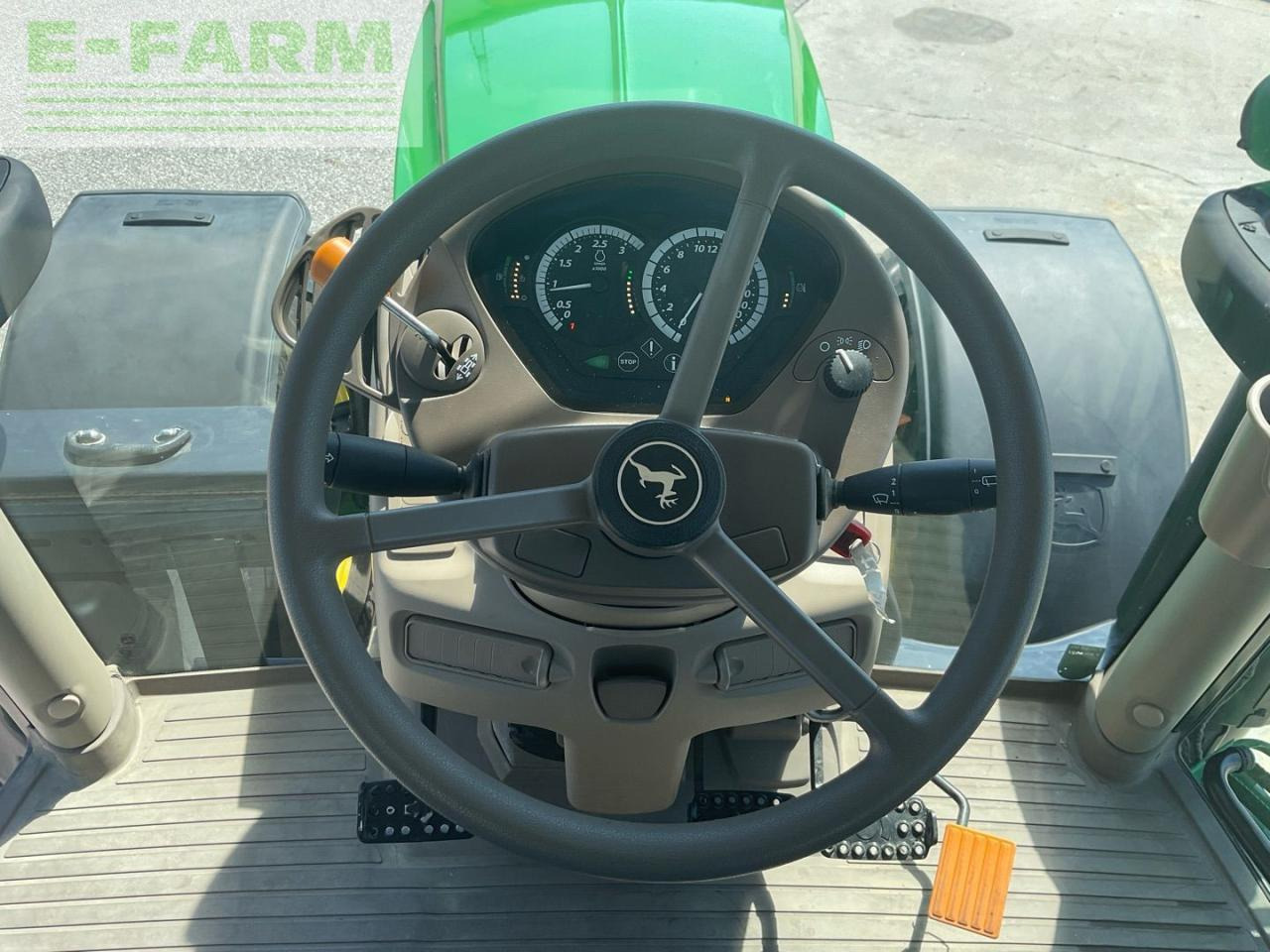 Traktor John Deere 6110R: pilt 19 Traktor John Deere 6110R: pilt 19