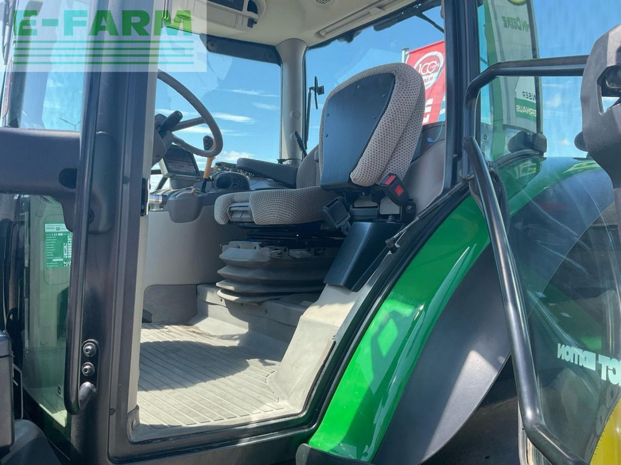 Traktor John Deere 6110R: pilt 18 Traktor John Deere 6110R: pilt 18