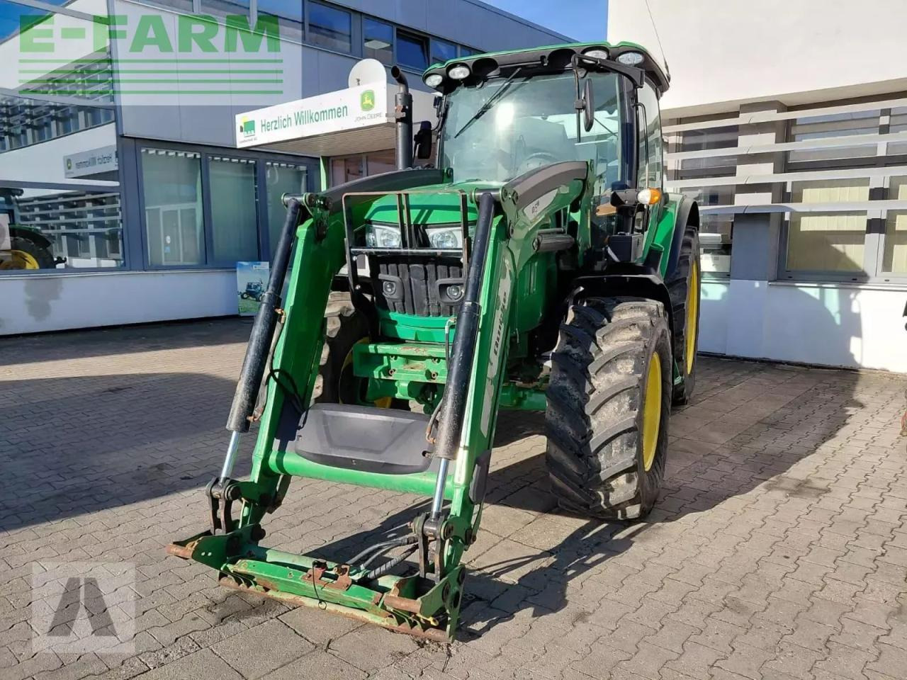 John Deere 6110r 6110 r autoquad - Traktor: pilt 1 John Deere 6110r 6110 r autoquad - Traktor: pilt 1