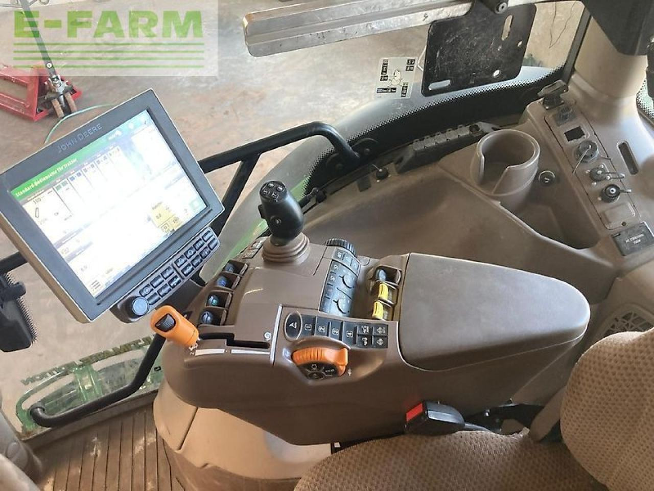 Traktor John Deere 6130r: pilt 11