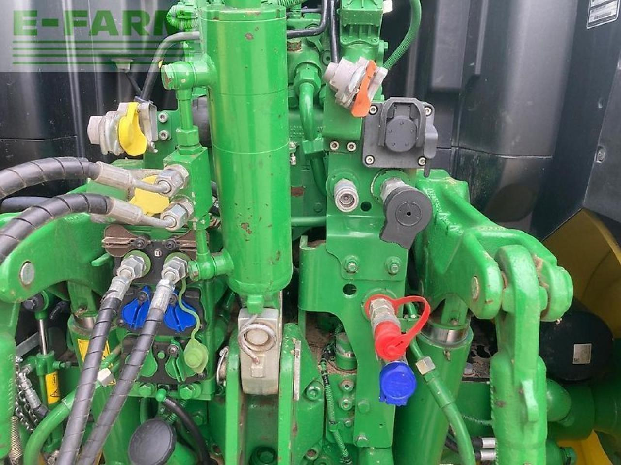 Traktor John Deere 6130r: pilt 12