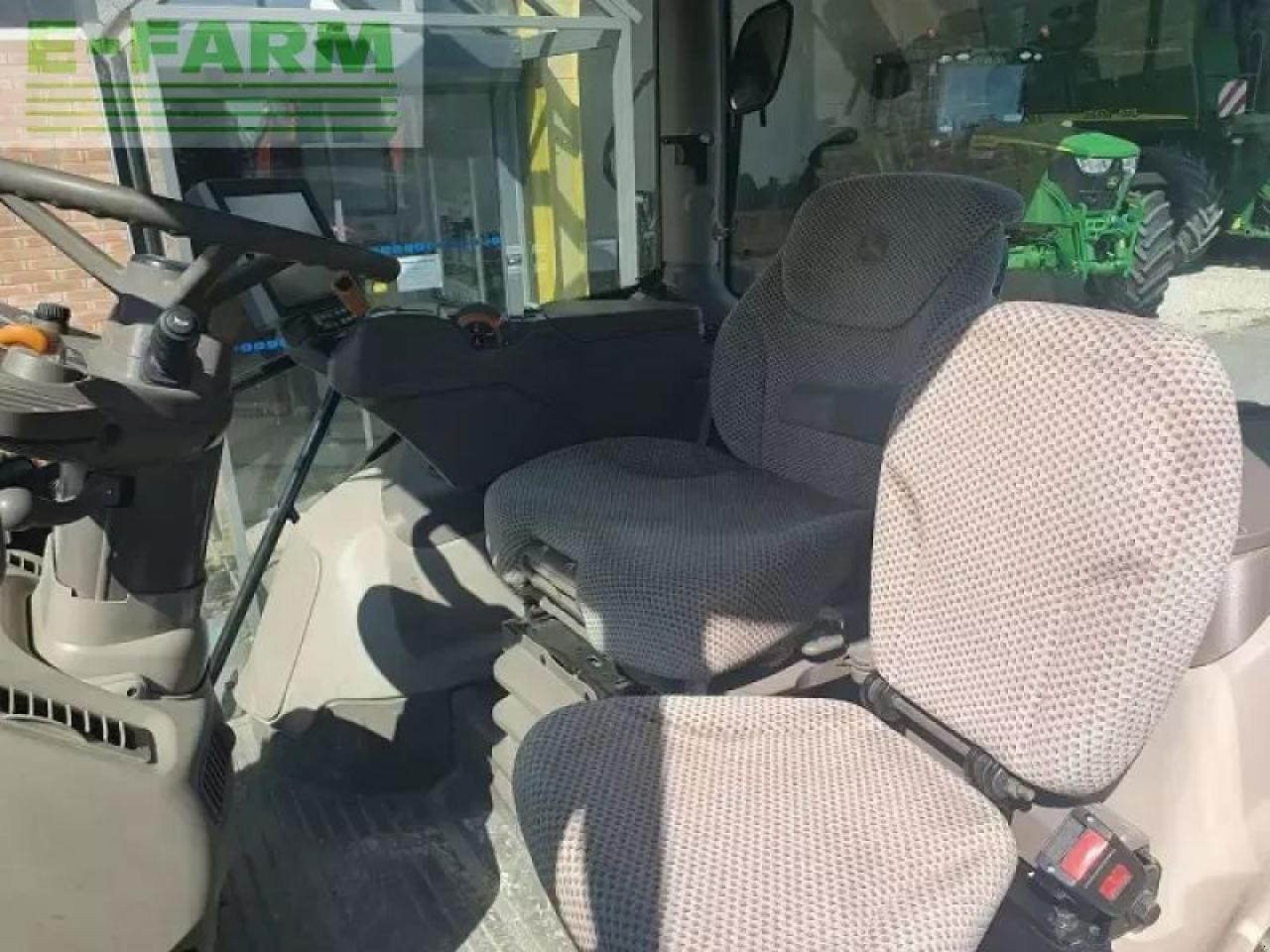 John Deere 6135r - Traktor: pilt 5 John Deere 6135r - Traktor: pilt 5