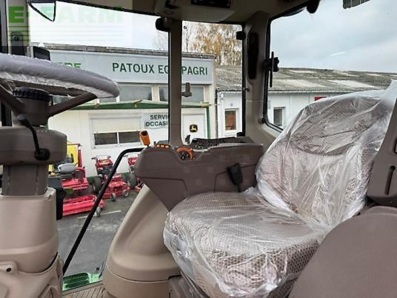Traktor John Deere 6155m: pilt 7