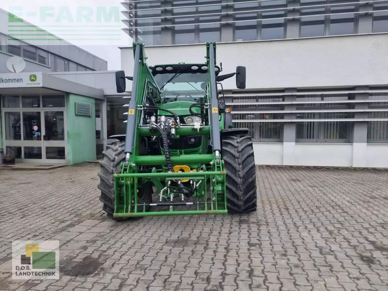 John Deere 6155r - Traktor: pilt 2 John Deere 6155r - Traktor: pilt 2