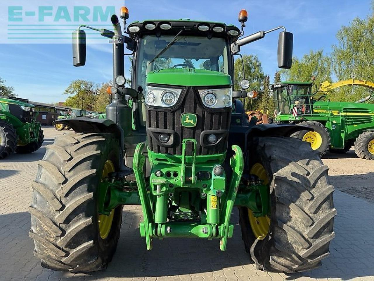 John Deere 6155r - Traktor: pilt 2 John Deere 6155r - Traktor: pilt 2