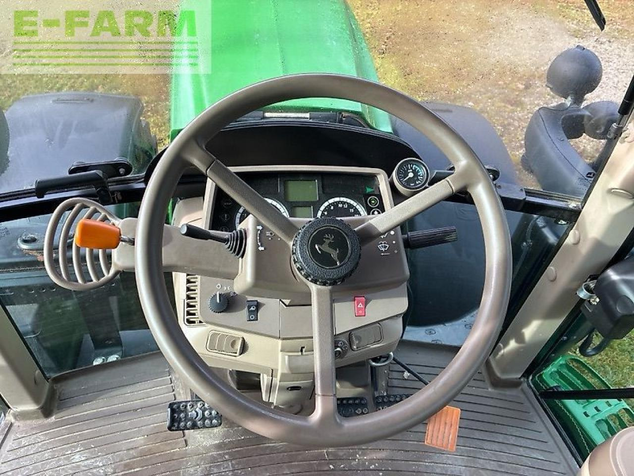John Deere 6175m command quad - Traktor: pilt 4 John Deere 6175m command quad - Traktor: pilt 4