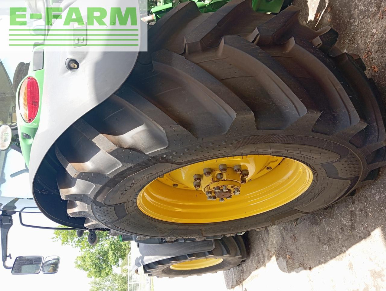 John Deere 6215R - Traktor: pilt 4 John Deere 6215R - Traktor: pilt 4