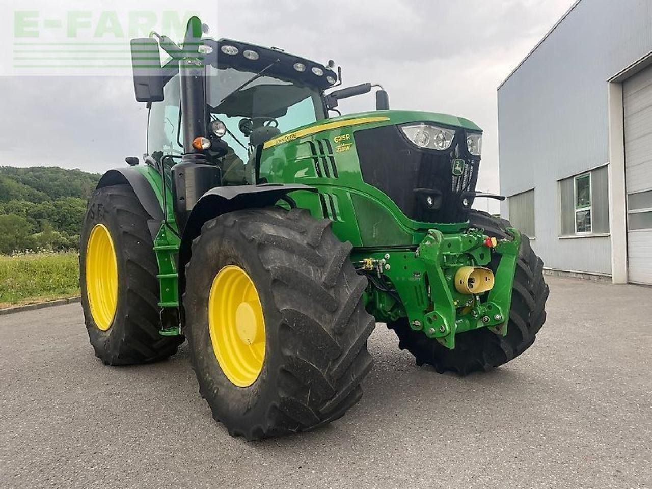John Deere 6215r - Traktor: pilt 1 John Deere 6215r - Traktor: pilt 1