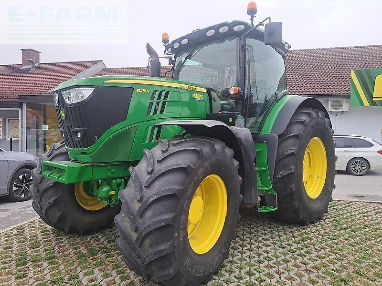 John Deere 6215r - Traktor: pilt 1 John Deere 6215r - Traktor: pilt 1
