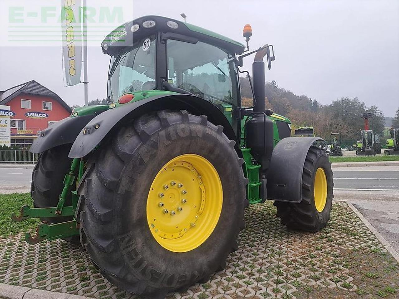 John Deere 6215r - Traktor: pilt 4 John Deere 6215r - Traktor: pilt 4