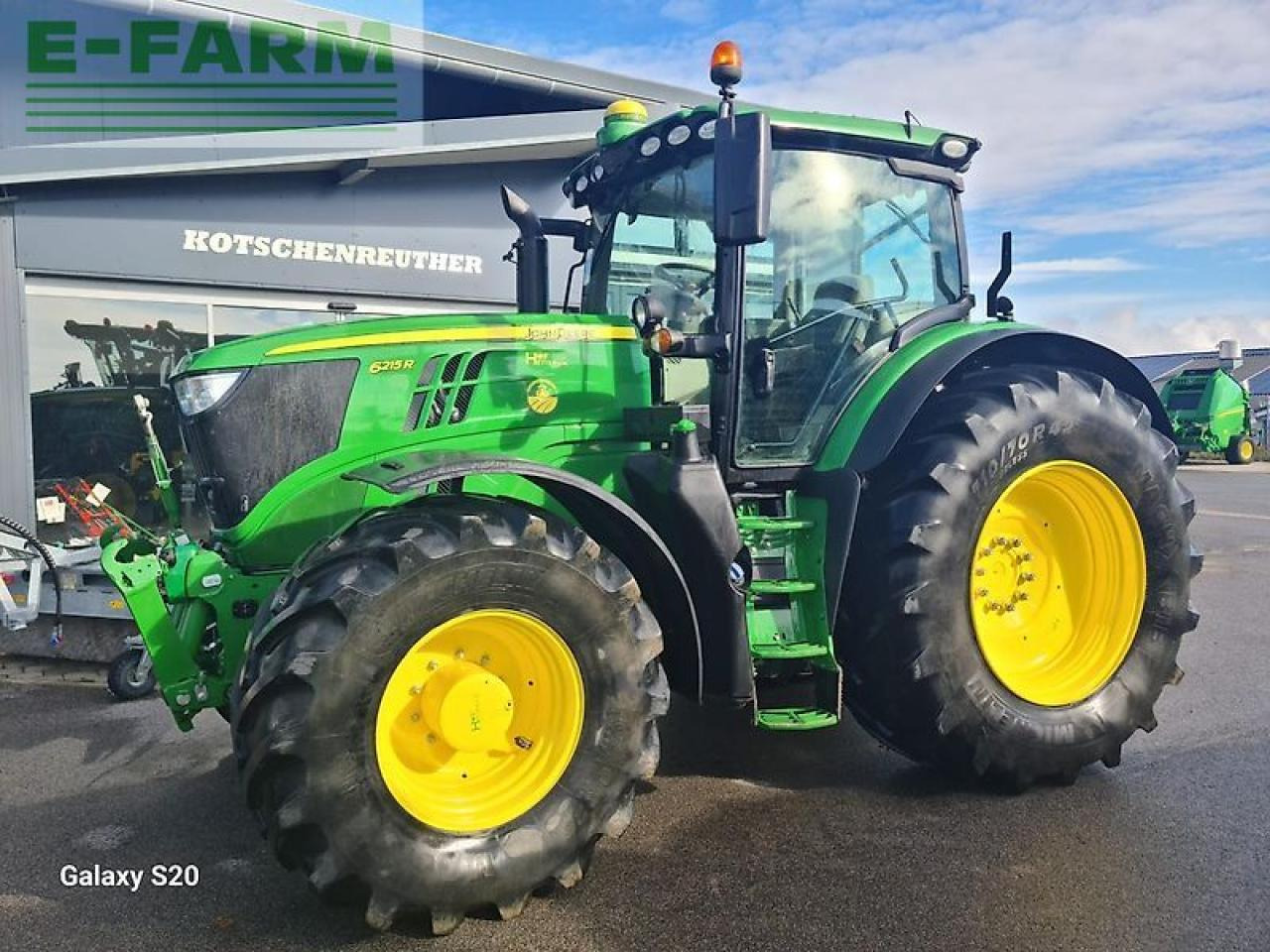 John Deere 6215r - Traktor: pilt 1 John Deere 6215r - Traktor: pilt 1