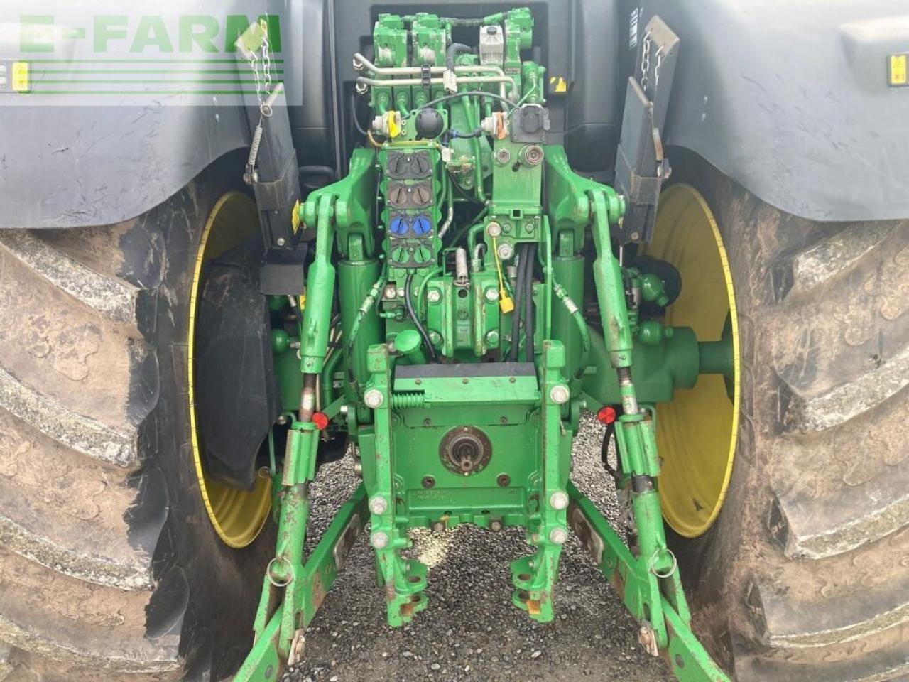 John Deere 6215r - Traktor: pilt 5 John Deere 6215r - Traktor: pilt 5