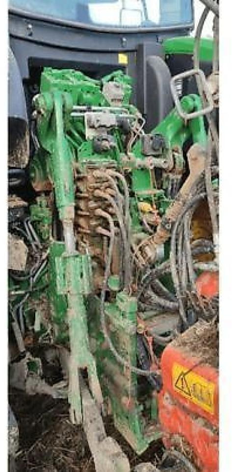 John Deere 6215r - Traktor: pilt 4 John Deere 6215r - Traktor: pilt 4
