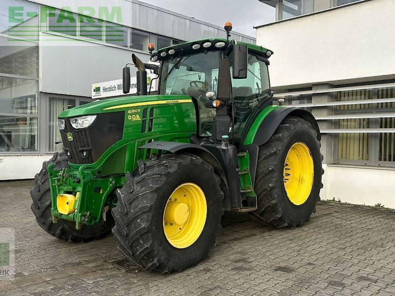 John Deere 6250r 6250 r - Traktor: pilt 1 John Deere 6250r 6250 r - Traktor: pilt 1