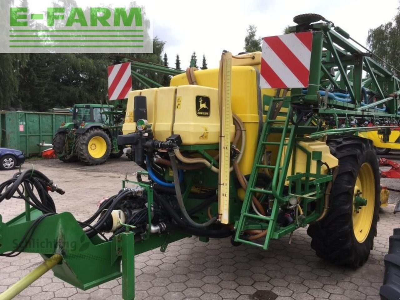 John Deere 638 # 3800l/27m - Järelveetav pritsija: pilt 2 John Deere 638 # 3800l/27m - Järelveetav pritsija: pilt 2