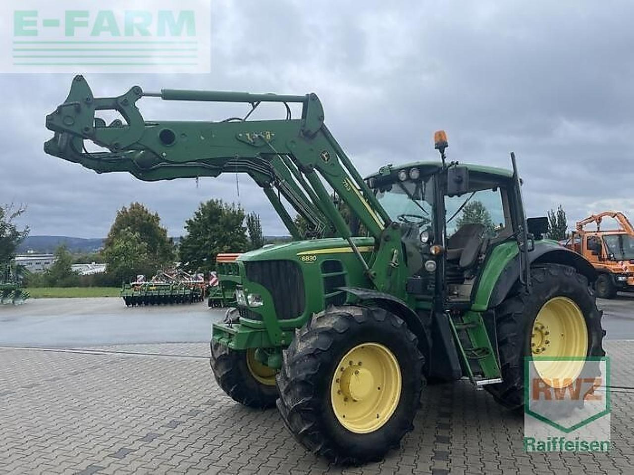 John Deere 6830 Premium - Traktor: pilt 1 John Deere 6830 Premium - Traktor: pilt 1
