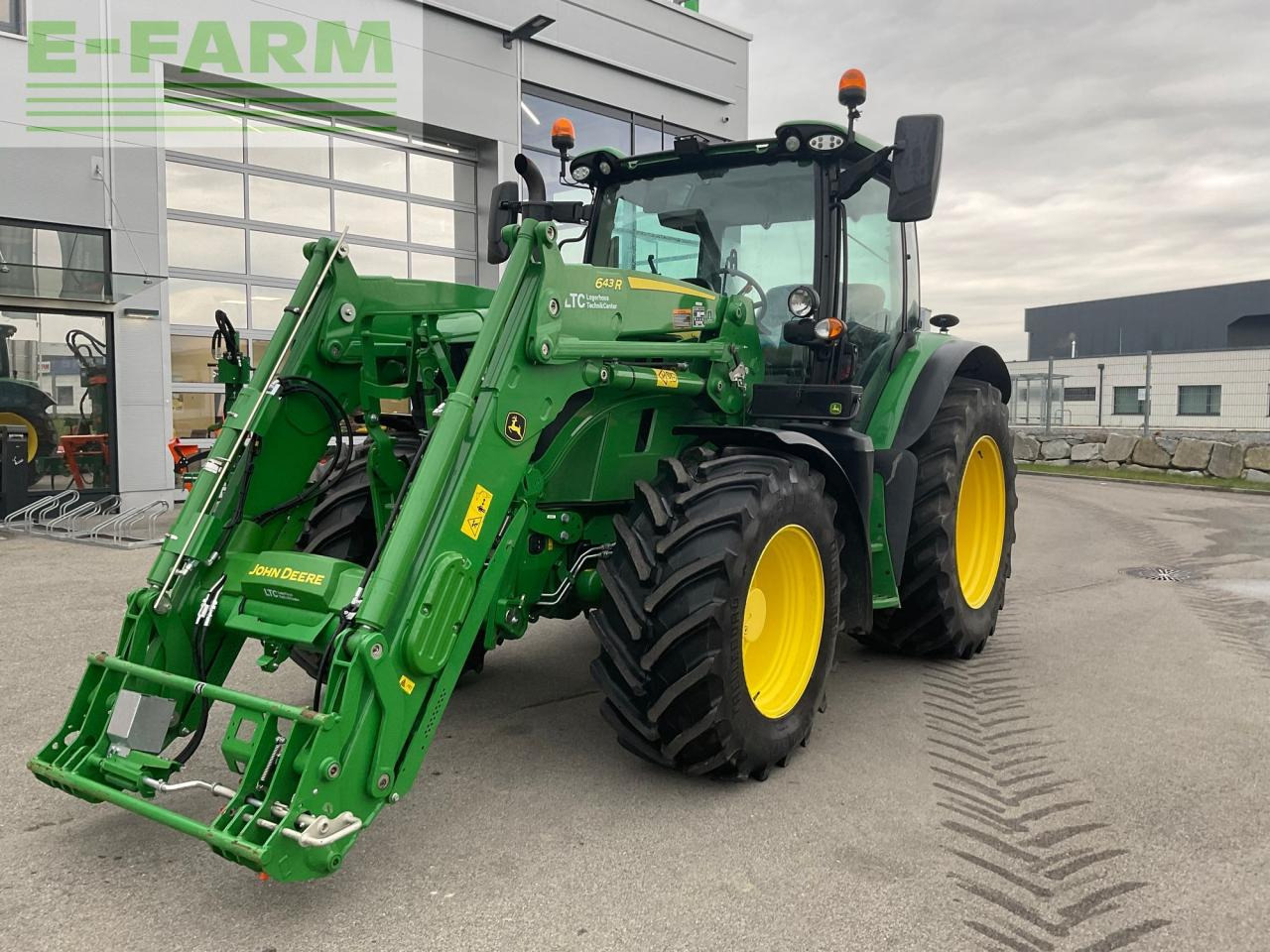 John Deere 6R 150 - Traktor: pilt 1 John Deere 6R 150 - Traktor: pilt 1