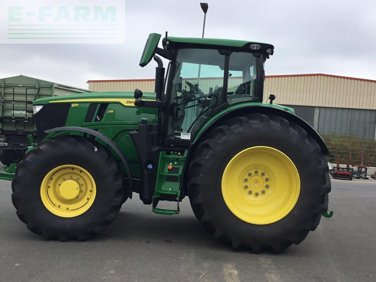 John Deere 6R215 - Traktor: pilt 2 John Deere 6R215 - Traktor: pilt 2