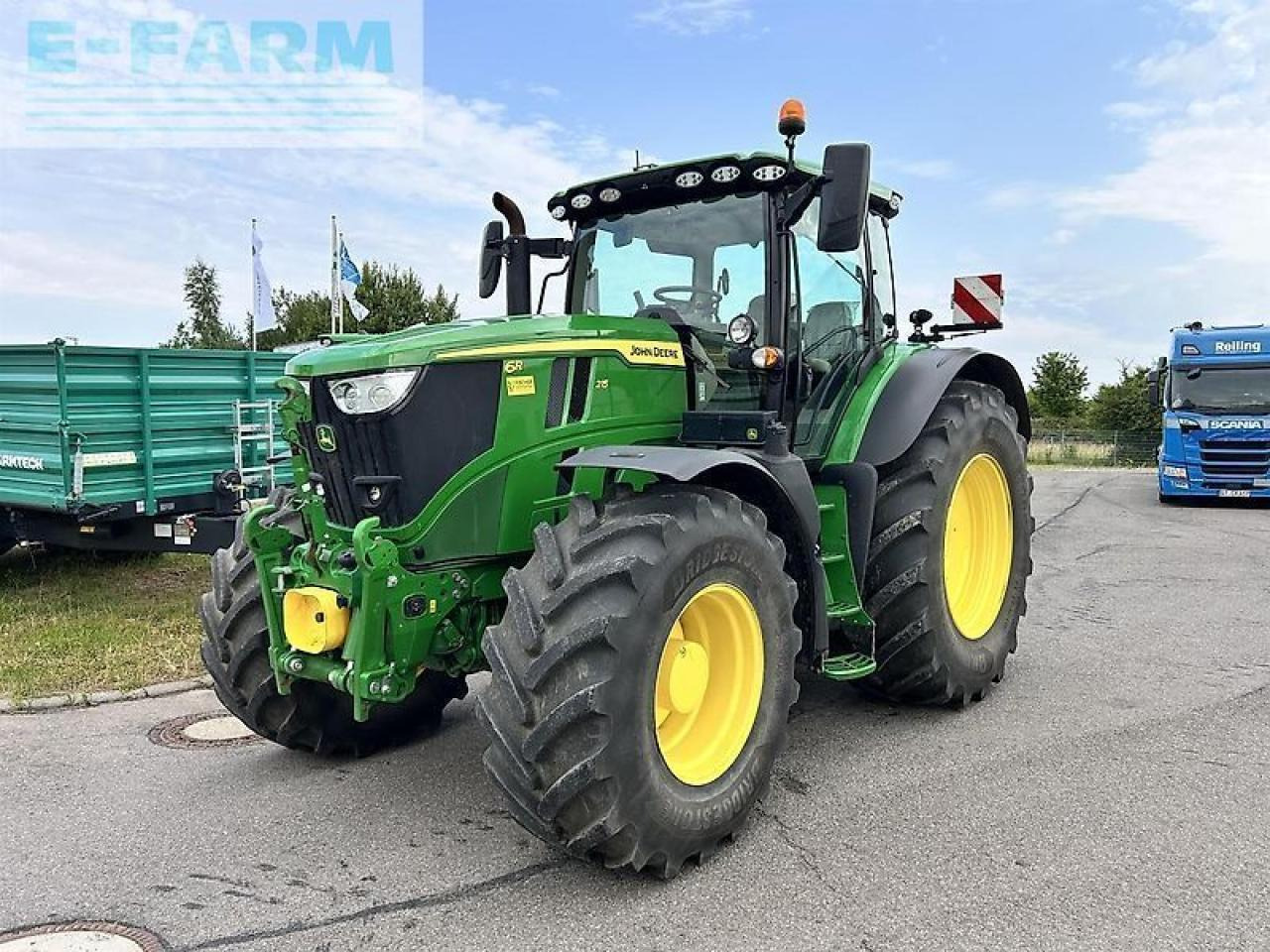 John Deere 6r 215 - Traktor: pilt 2 John Deere 6r 215 - Traktor: pilt 2