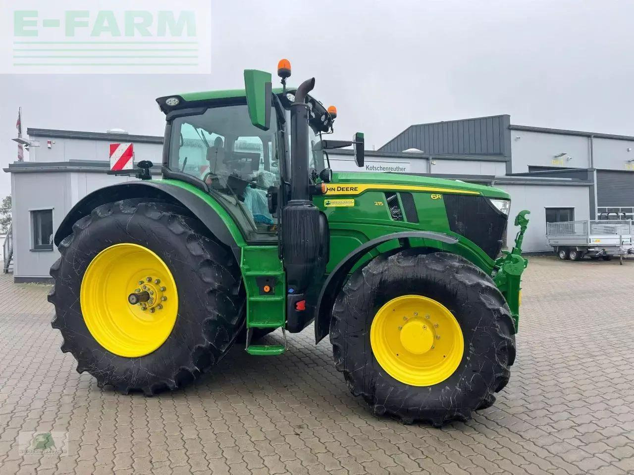 John Deere 6r 215 - Traktor: pilt 1 John Deere 6r 215 - Traktor: pilt 1