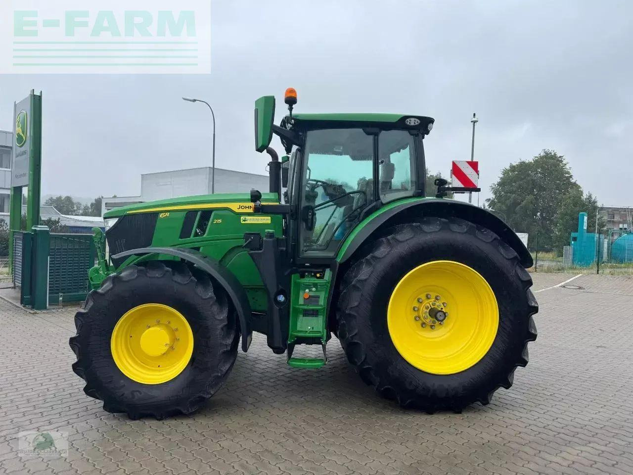 John Deere 6r 215 - Traktor: pilt 5 John Deere 6r 215 - Traktor: pilt 5