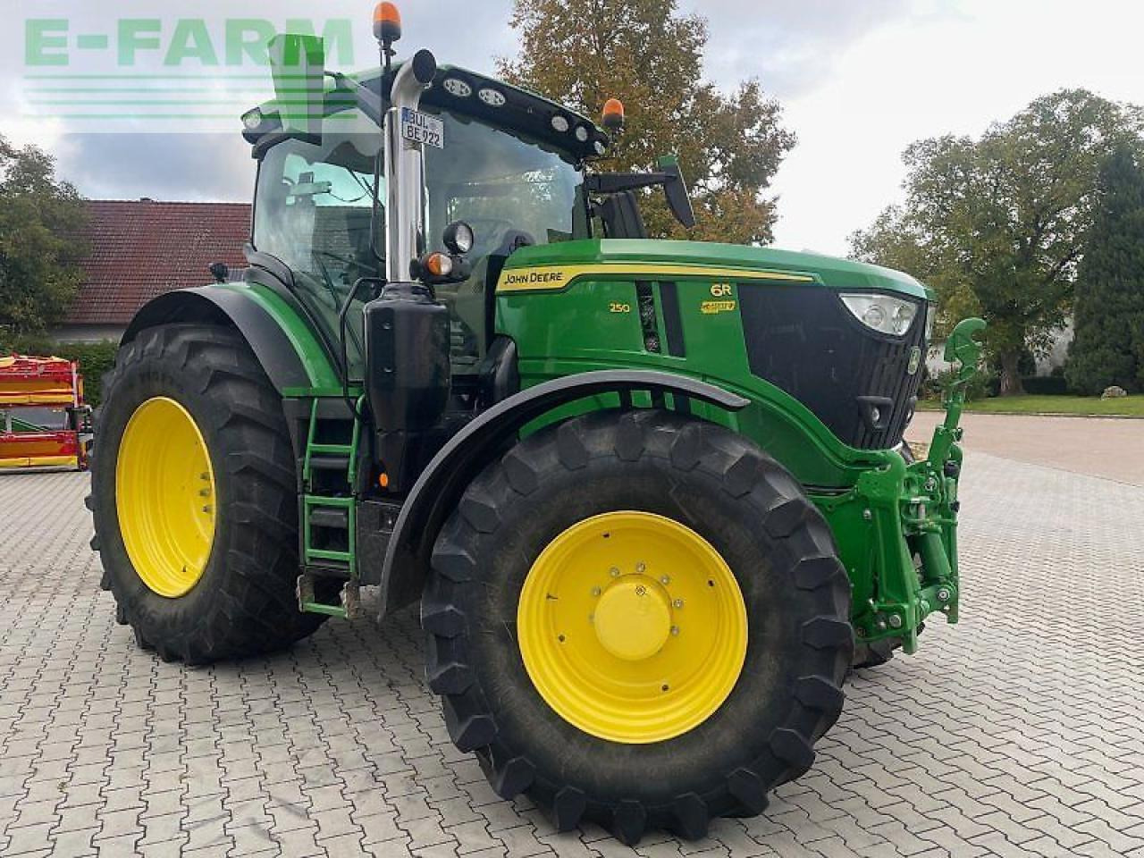 John Deere 6r 250 - Traktor: pilt 2 John Deere 6r 250 - Traktor: pilt 2
