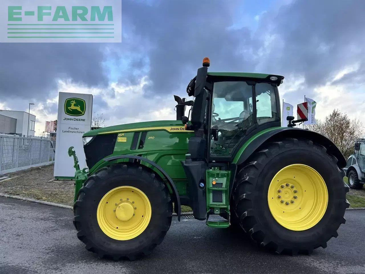 John Deere 6r 250 - Traktor: pilt 1 John Deere 6r 250 - Traktor: pilt 1