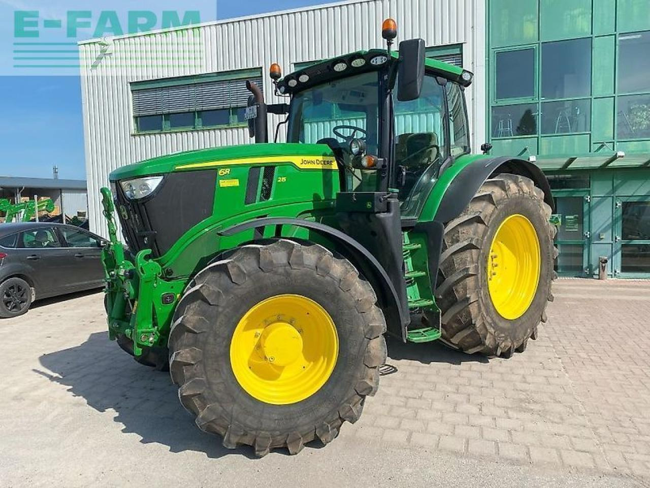 John Deere 6r215 - Traktor: pilt 1 John Deere 6r215 - Traktor: pilt 1