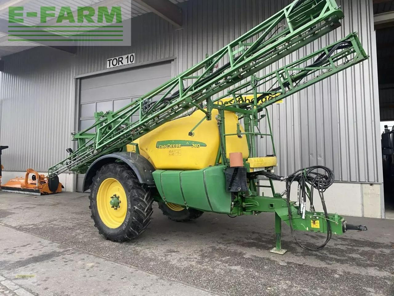 John Deere 740 - 28 m - Järelveetav pritsija: pilt 1 John Deere 740 - 28 m - Järelveetav pritsija: pilt 1