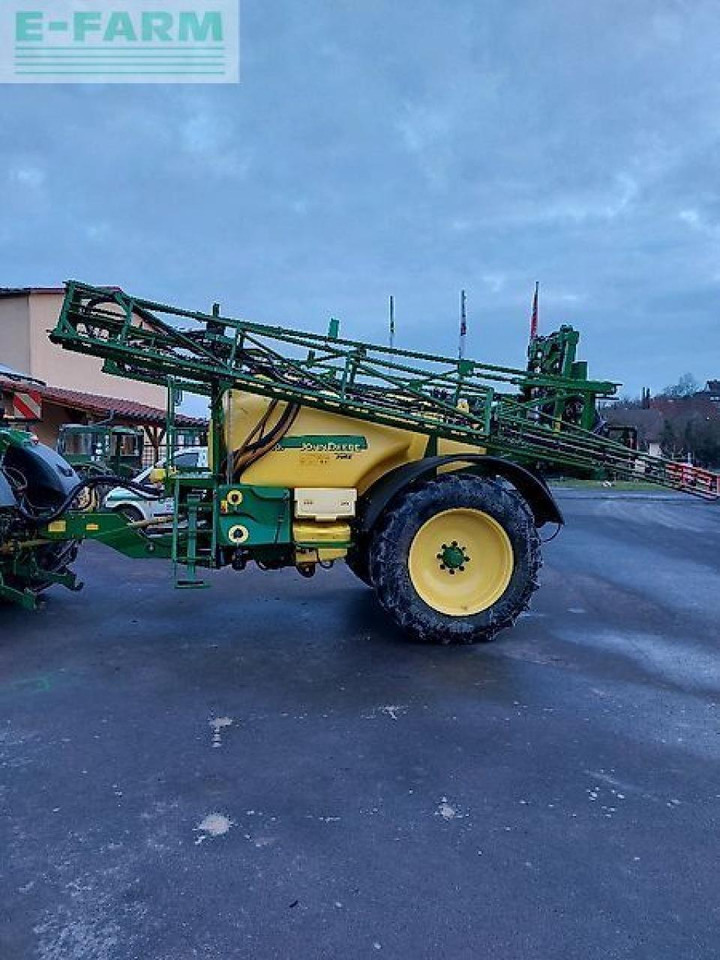 John Deere 740i - Järelveetav pritsija: pilt 2 John Deere 740i - Järelveetav pritsija: pilt 2