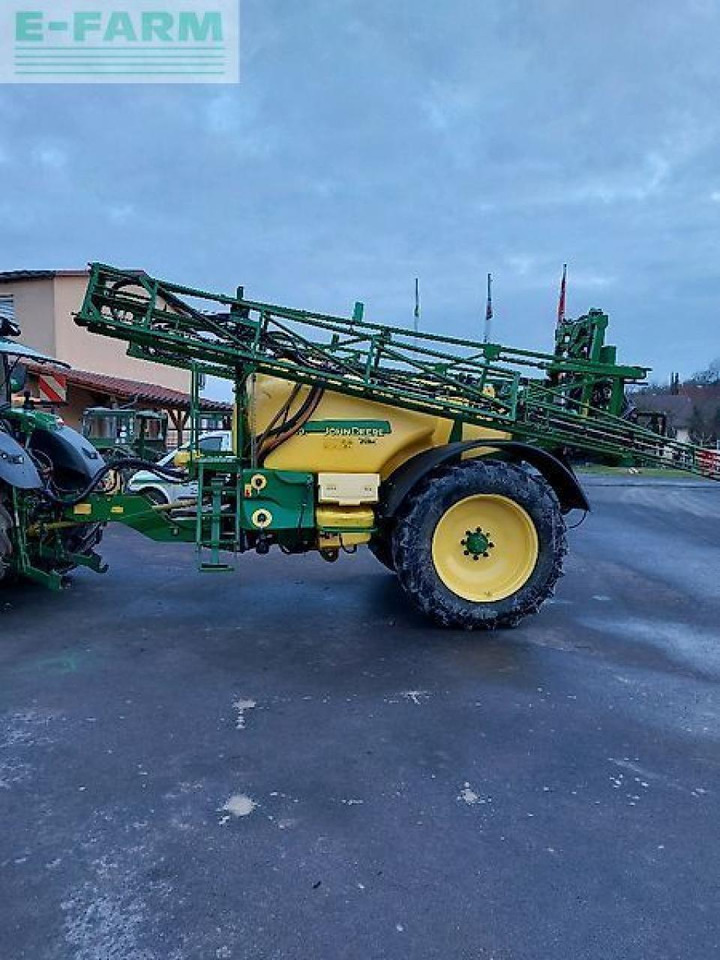 John Deere 740i - Järelveetav pritsija: pilt 3 John Deere 740i - Järelveetav pritsija: pilt 3