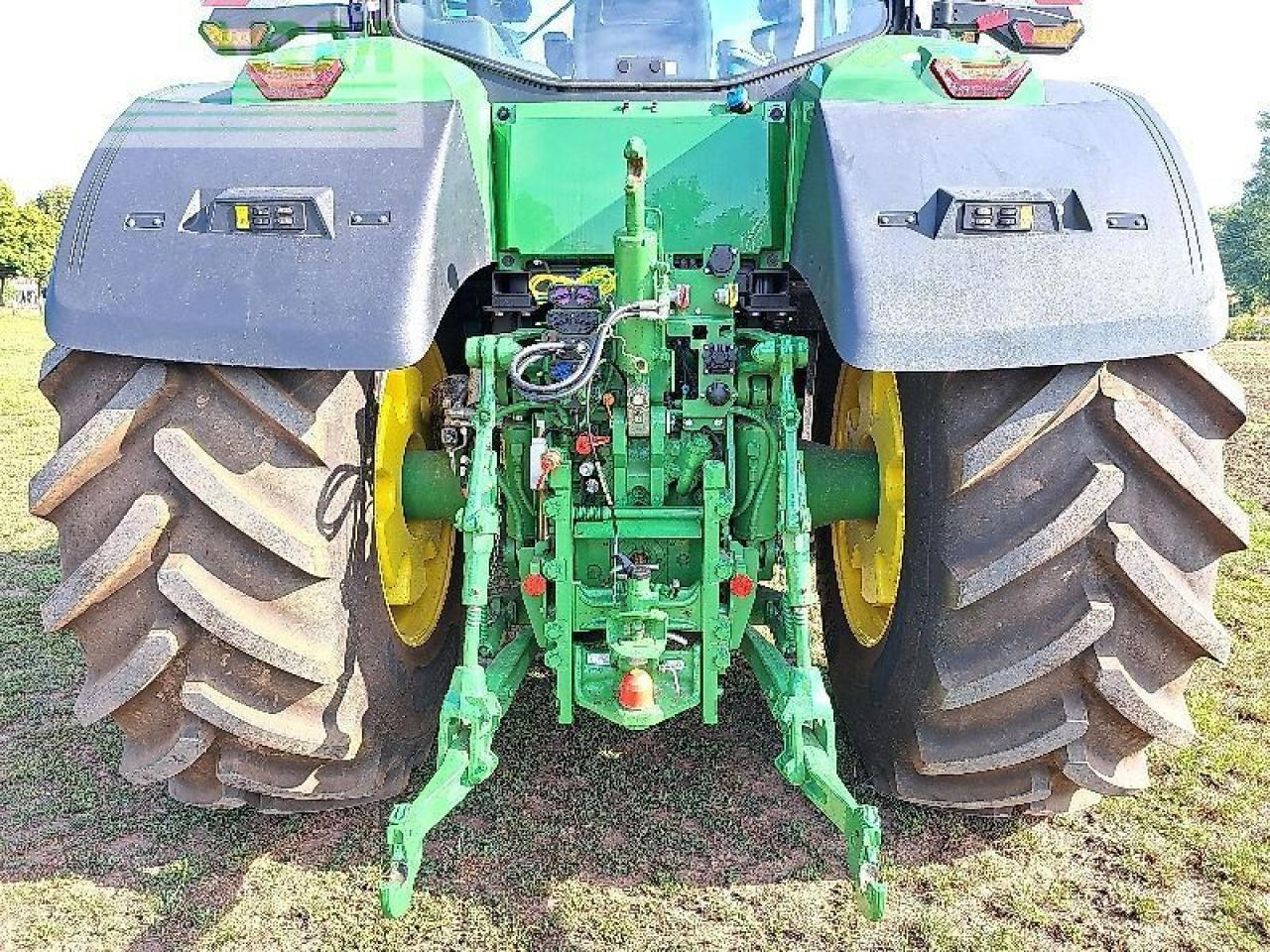 John Deere 7r 310 e23 - Traktor: pilt 5 John Deere 7r 310 e23 - Traktor: pilt 5