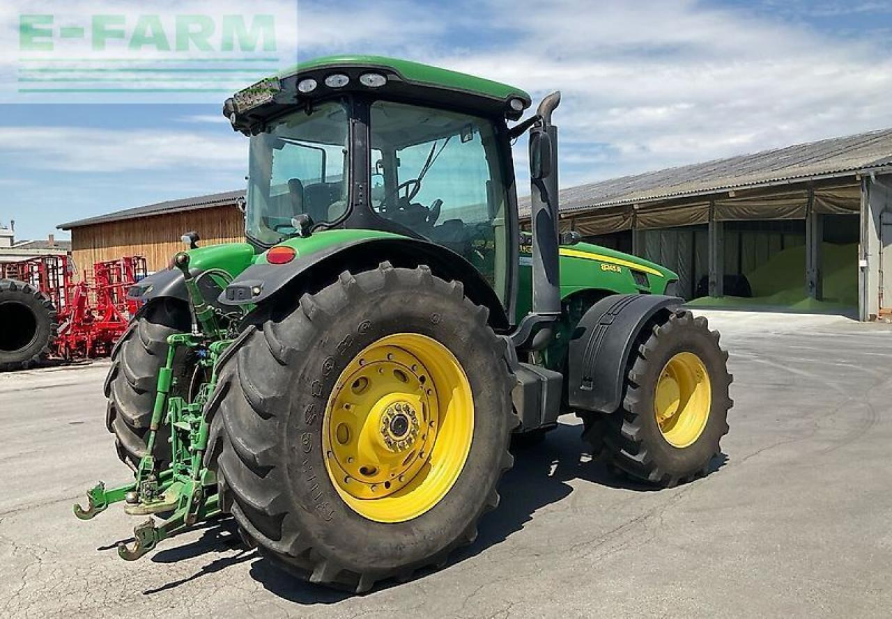 John Deere 8245r - Traktor: pilt 3 John Deere 8245r - Traktor: pilt 3
