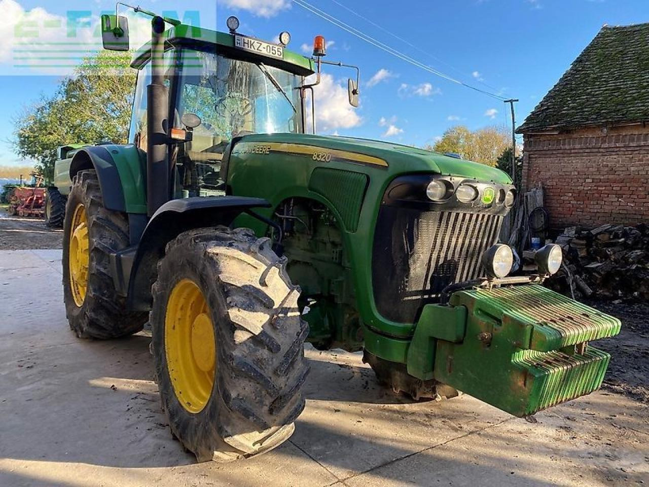 John Deere 8320 - Traktor: pilt 1 John Deere 8320 - Traktor: pilt 1