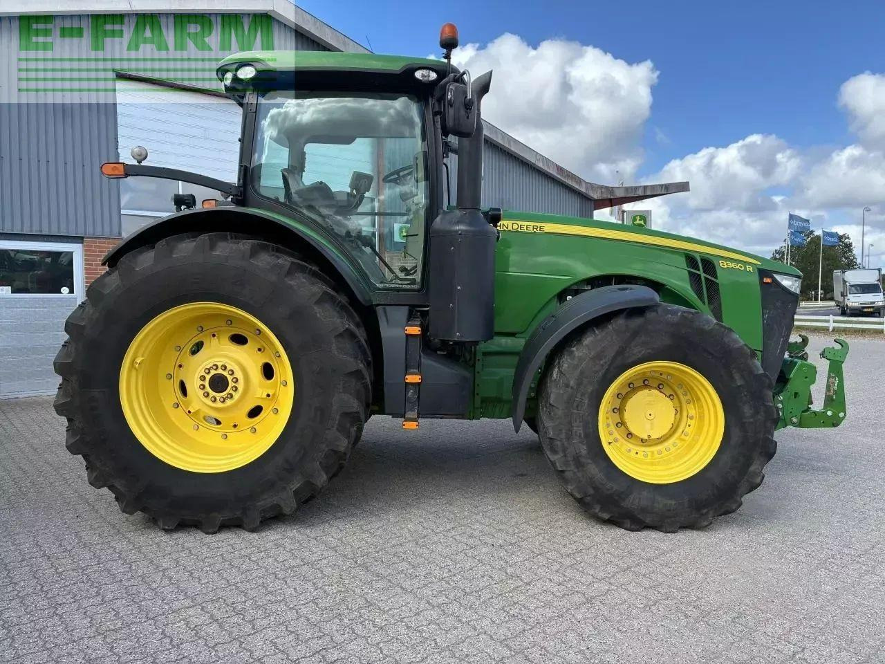Traktor John Deere 8360: pilt 8 Traktor John Deere 8360: pilt 8