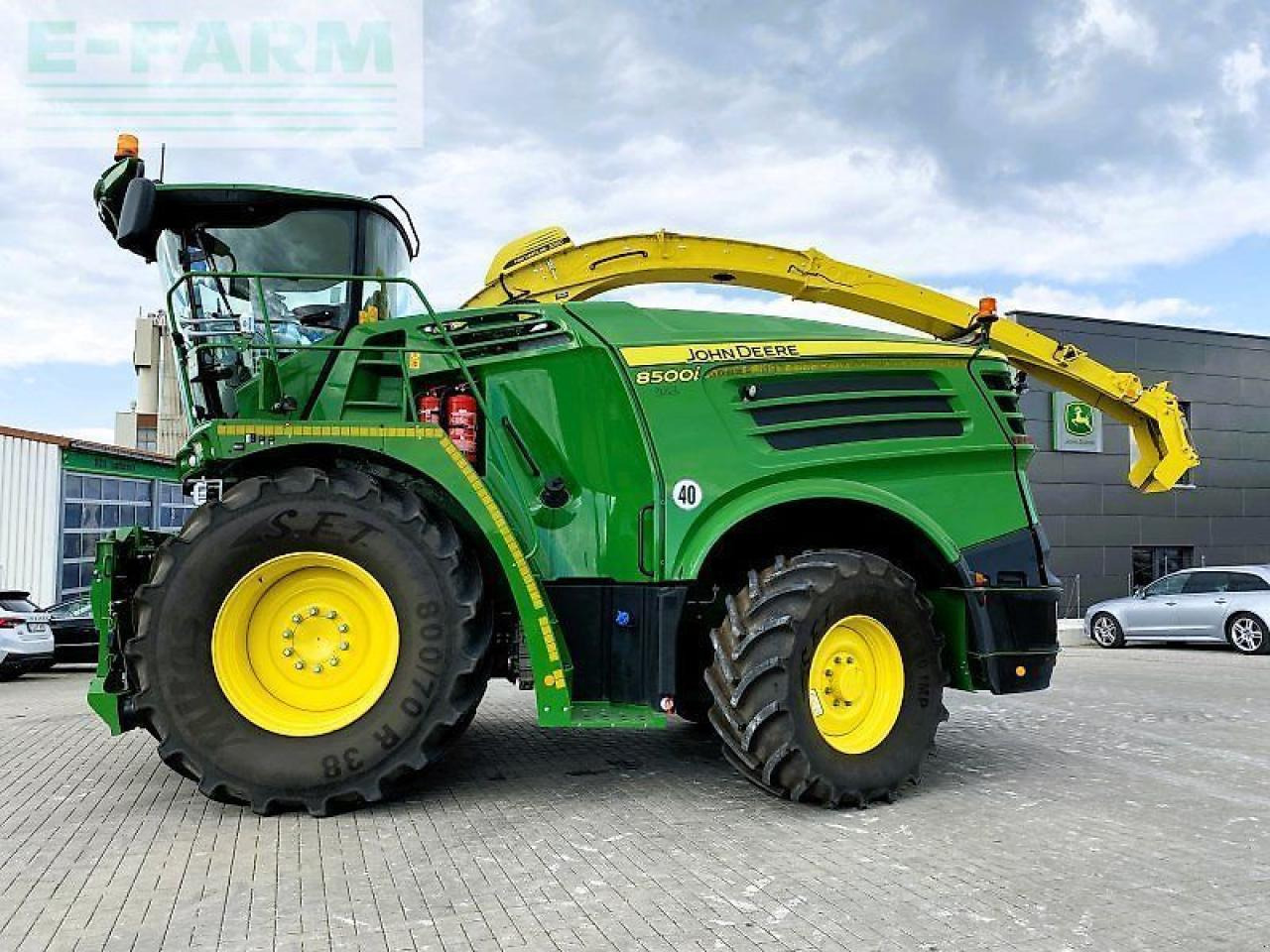 John Deere 8500 - Koristusmasin: pilt 1 John Deere 8500 - Koristusmasin: pilt 1