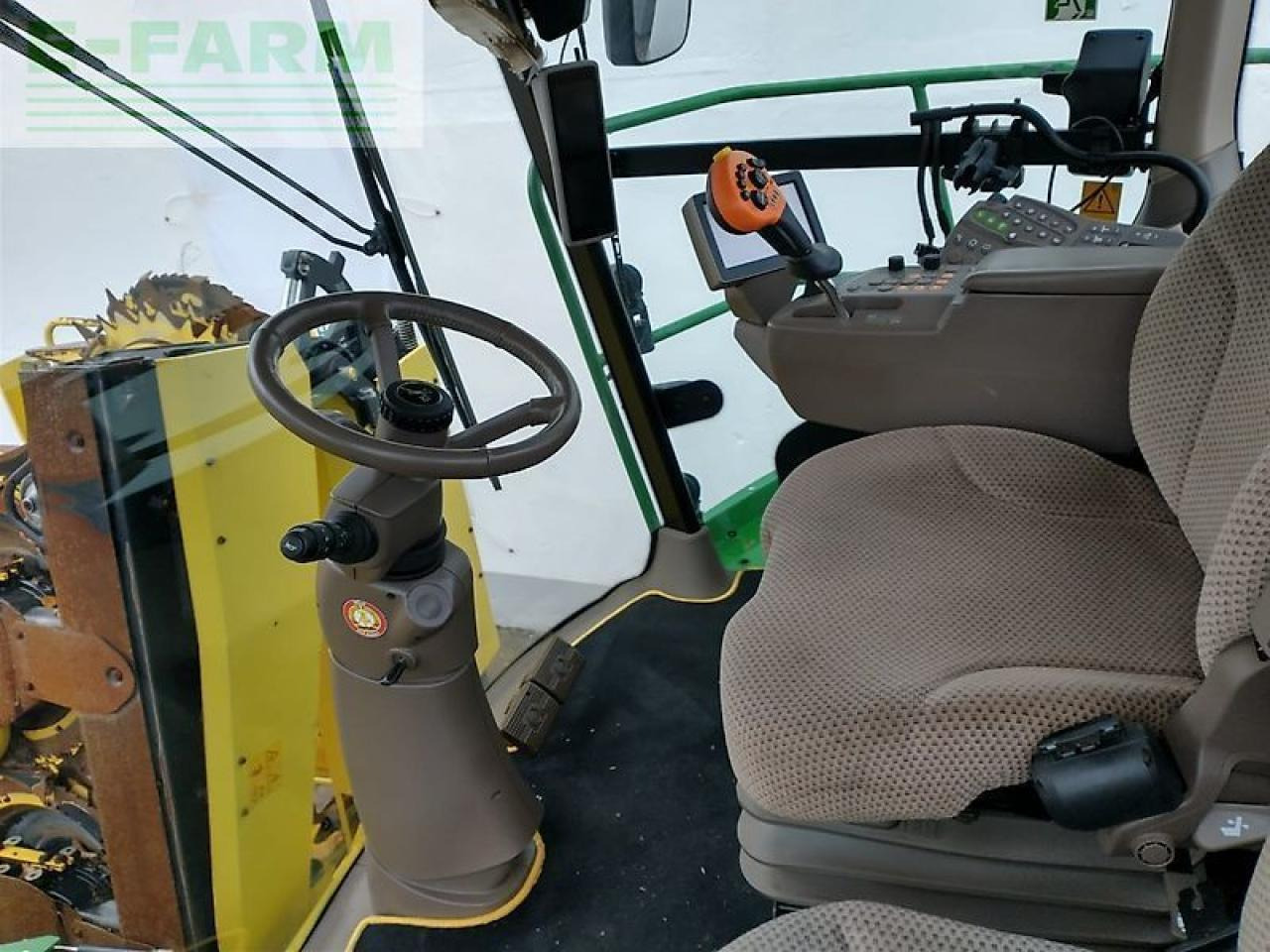 John Deere 8600 - Koristusmasin: pilt 4 John Deere 8600 - Koristusmasin: pilt 4