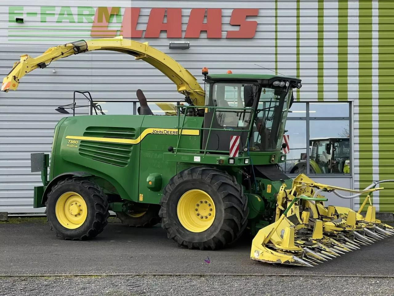 John Deere ensileuse j-d 7380 - Koristusmasin: pilt 1 John Deere ensileuse j-d 7380 - Koristusmasin: pilt 1