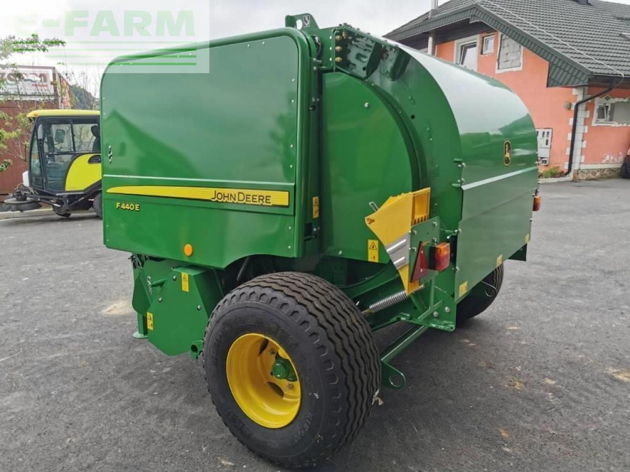 John Deere f440e - Heinapress, kandiline: pilt 3 John Deere f440e - Heinapress, kandiline: pilt 3